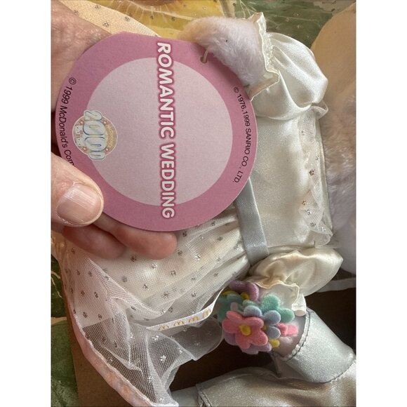 Hello Kitty Bride & Groom Plushies Romantic Wedding 1999 McDonald’s 2000 - Picture 8 of 13